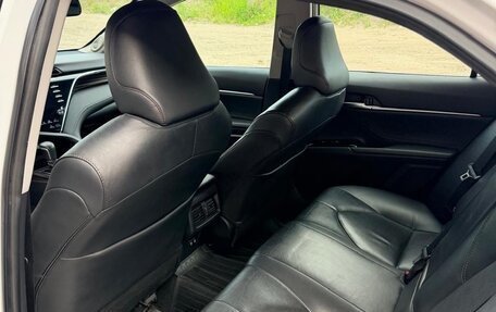 Toyota Camry, 2018 год, 2 400 000 рублей, 6 фотография