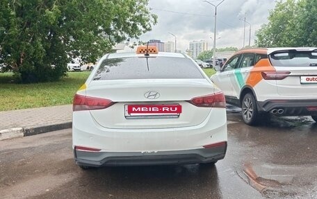 Hyundai Solaris II рестайлинг, 2018 год, 600 000 рублей, 4 фотография
