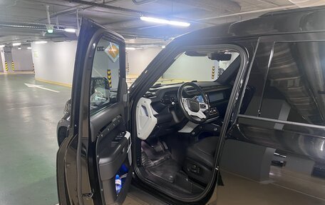 Land Rover Defender II, 2021 год, 7 700 000 рублей, 4 фотография