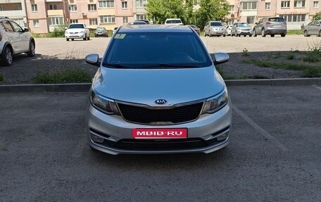 KIA Rio III рестайлинг, 2015 год, 1 100 000 рублей, 1 фотография