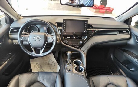 Toyota Camry, 2021 год, 3 250 000 рублей, 9 фотография