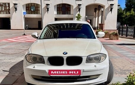 BMW 1 серия, 2010 год, 580 000 рублей, 2 фотография