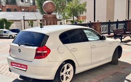 BMW 1 серия, 2010 год, 580 000 рублей, 7 фотография