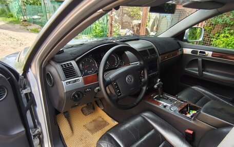 Volkswagen Touareg III, 2004 год, 920 000 рублей, 7 фотография