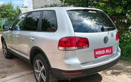 Volkswagen Touareg III, 2004 год, 920 000 рублей, 4 фотография