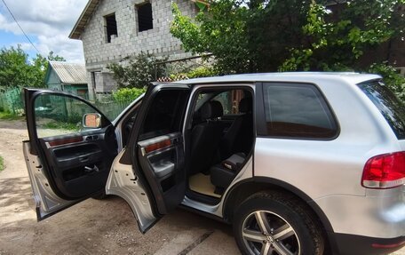 Volkswagen Touareg III, 2004 год, 920 000 рублей, 8 фотография