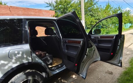 Volkswagen Touareg III, 2004 год, 920 000 рублей, 9 фотография