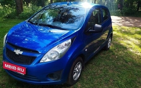 Chevrolet Spark III, 2013 год, 590 000 рублей, 3 фотография