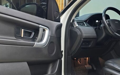 Land Rover Discovery Sport I рестайлинг, 2018 год, 1 670 000 рублей, 12 фотография
