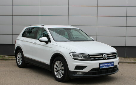 Volkswagen Tiguan II, 2017 год, 2 955 000 рублей, 3 фотография