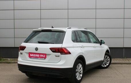 Volkswagen Tiguan II, 2017 год, 2 955 000 рублей, 6 фотография