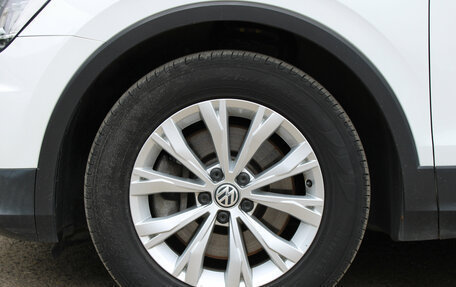 Volkswagen Tiguan II, 2017 год, 2 955 000 рублей, 14 фотография
