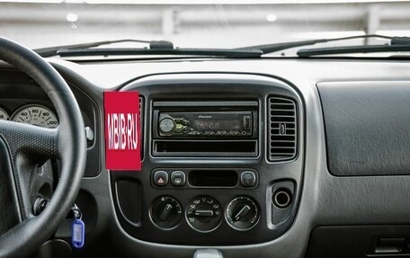 Ford Escape II, 2004 год, 568 000 рублей, 17 фотография