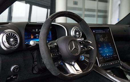 Mercedes-Benz SL-Класс AMG, 2023 год, 29 900 000 рублей, 16 фотография