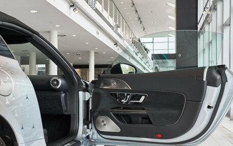 Mercedes-Benz SL-Класс AMG, 2023 год, 29 900 000 рублей, 29 фотография