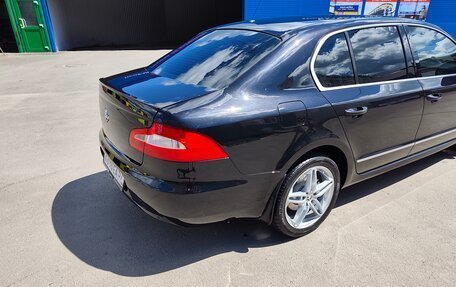 Skoda Superb III рестайлинг, 2012 год, 940 000 рублей, 11 фотография