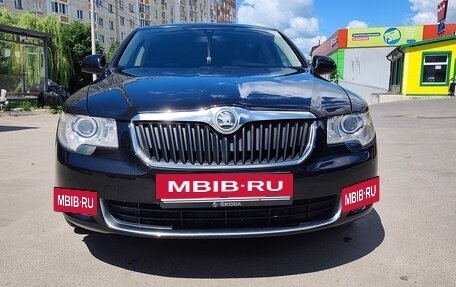 Skoda Superb III рестайлинг, 2012 год, 940 000 рублей, 5 фотография