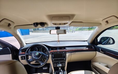 Skoda Superb III рестайлинг, 2012 год, 940 000 рублей, 21 фотография