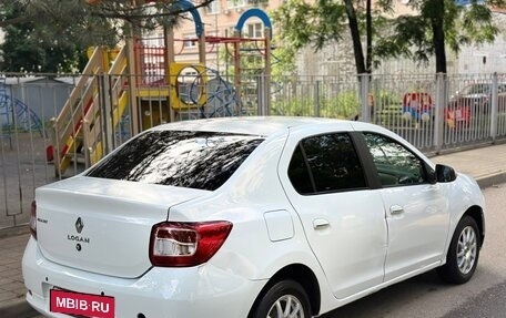 Renault Logan II, 2018 год, 650 000 рублей, 3 фотография