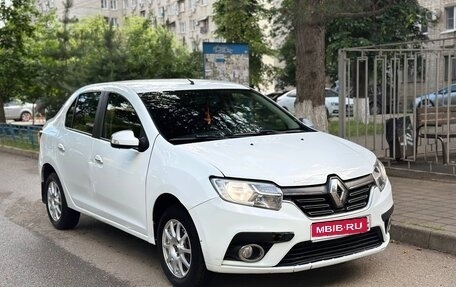 Renault Logan II, 2018 год, 650 000 рублей, 4 фотография