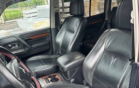 Mitsubishi Pajero IV, 2008 год, 1 650 000 рублей, 14 фотография