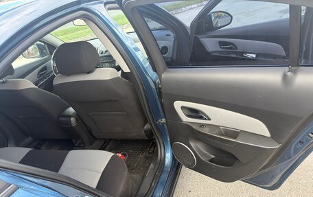 Chevrolet Cruze II, 2013 год, 800 000 рублей, 11 фотография