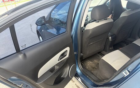 Chevrolet Cruze II, 2013 год, 800 000 рублей, 14 фотография