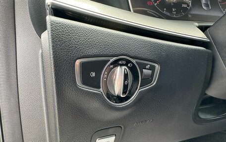 Mercedes-Benz E-Класс, 2018 год, 2 980 000 рублей, 11 фотография
