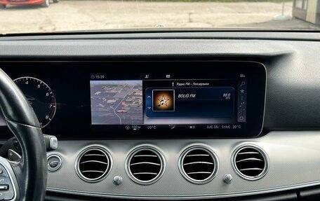 Mercedes-Benz E-Класс, 2018 год, 2 980 000 рублей, 20 фотография
