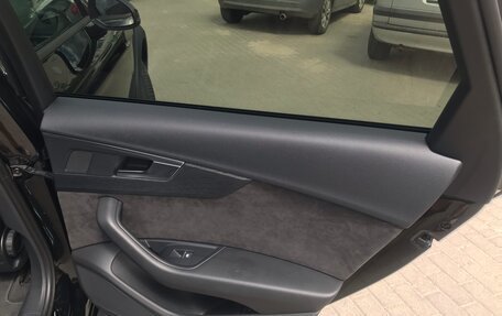 Audi A4, 2018 год, 2 750 000 рублей, 9 фотография