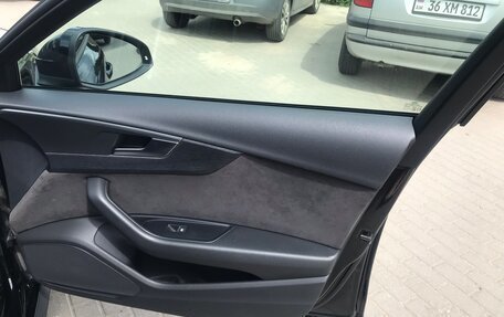 Audi A4, 2018 год, 2 750 000 рублей, 7 фотография