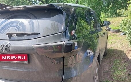 Toyota Highlander III, 2014 год, 2 350 000 рублей, 7 фотография