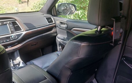 Toyota Highlander III, 2014 год, 2 350 000 рублей, 12 фотография