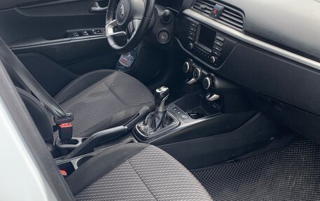 KIA Rio IV, 2017 год, 650 000 рублей, 1 фотография