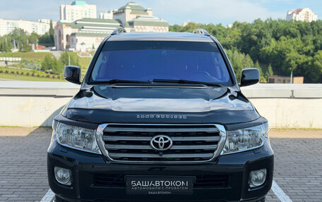 Toyota Land Cruiser 200, 2011 год, 2 900 000 рублей, 2 фотография