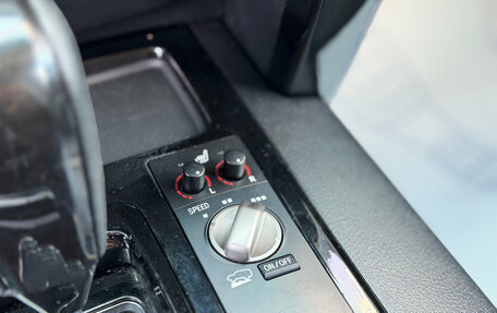 Toyota Land Cruiser 200, 2011 год, 2 900 000 рублей, 19 фотография