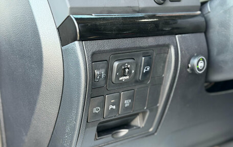 Toyota Land Cruiser 200, 2011 год, 2 900 000 рублей, 21 фотография