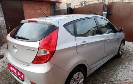 Hyundai Solaris II рестайлинг, 2014 год, 1 250 000 рублей, 2 фотография