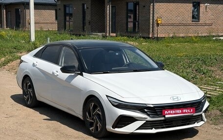 Hyundai Elantra, 2023 год, 1 940 000 рублей, 3 фотография