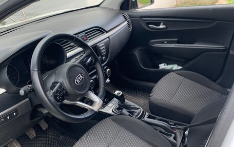 KIA Rio IV, 2017 год, 650 000 рублей, 6 фотография