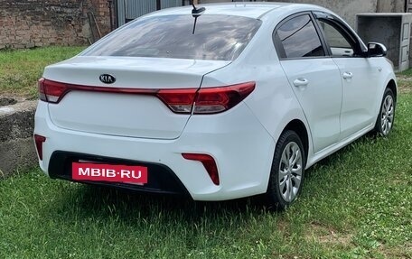 KIA Rio IV, 2017 год, 650 000 рублей, 3 фотография