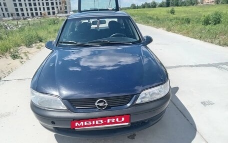 Opel Vectra B рестайлинг, 1997 год, 130 000 рублей, 4 фотография