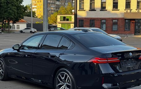 BMW 5 серия, 2025 год, 6 650 000 рублей, 2 фотография