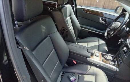 Mercedes-Benz E-Класс, 2012 год, 1 750 000 рублей, 10 фотография