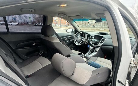 Chevrolet Cruze II, 2010 год, 475 000 рублей, 10 фотография