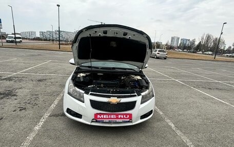 Chevrolet Cruze II, 2010 год, 475 000 рублей, 4 фотография