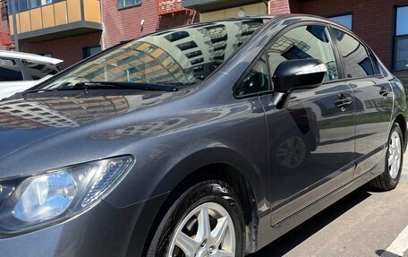 Honda Civic VIII, 2010 год, 800 000 рублей, 2 фотография