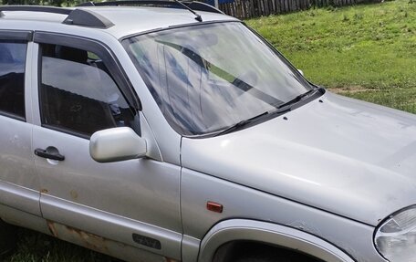 Chevrolet Niva I рестайлинг, 2006 год, 135 000 рублей, 3 фотография