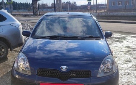 Toyota Vitz, 1999 год, 300 000 рублей, 1 фотография