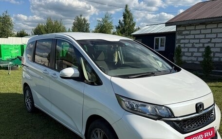 Honda Freed II, 2020 год, 1 820 000 рублей, 7 фотография